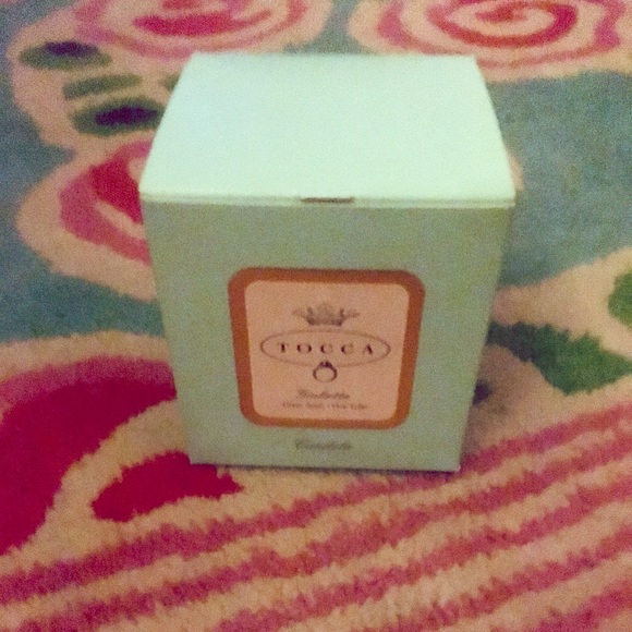 🌷🍏Tocca Giulietta Candela🌷🍏 - Picture 2 of 5